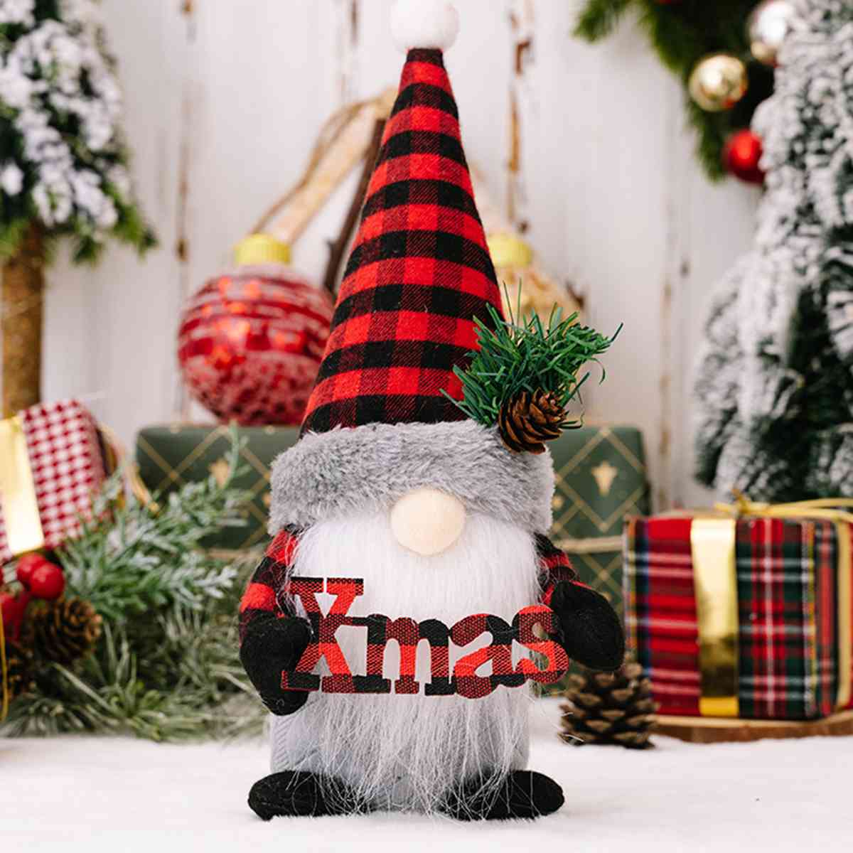 Plaid Pointed Hat Faceless Gnome